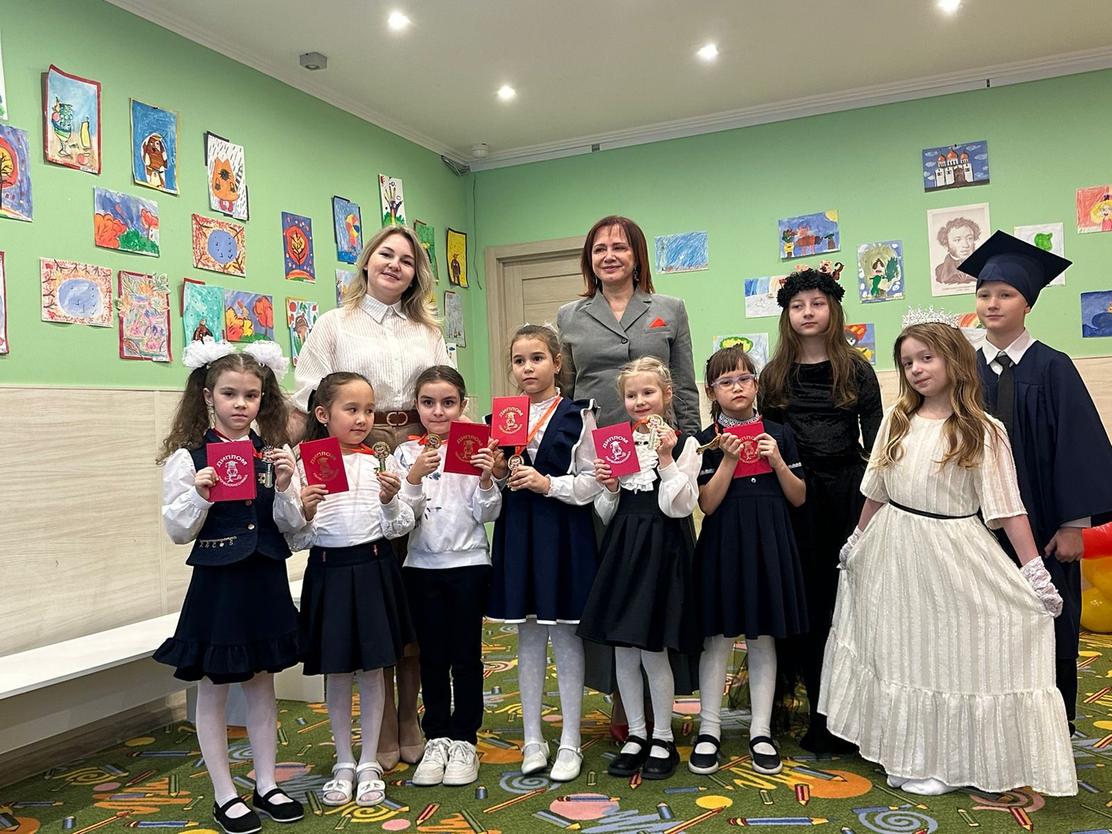 Вручение дипломов выпускникам школы 7Я